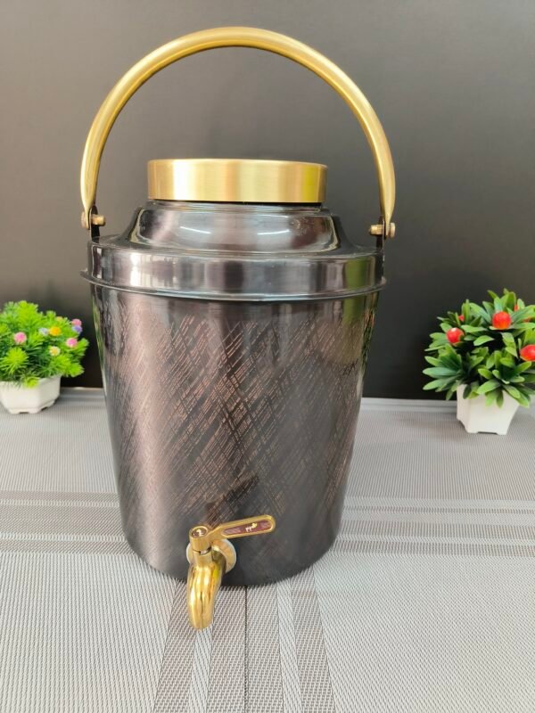 Pipal Rajwad Matka With Brass Lid And Handle 8000ml